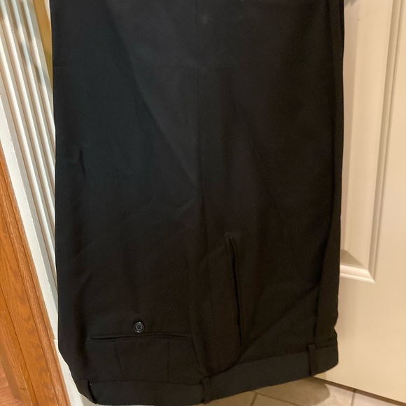 Men’s Hugo Boss Suit - Picture 2 of 11